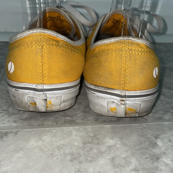 Vans™️ Authentic & Rare “People Powered” Design. - Picture 8 of 10